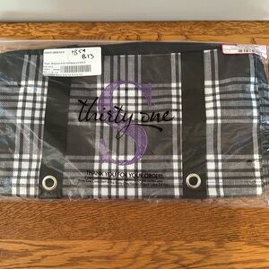 Thirty One Medium Utility Tote Plaid